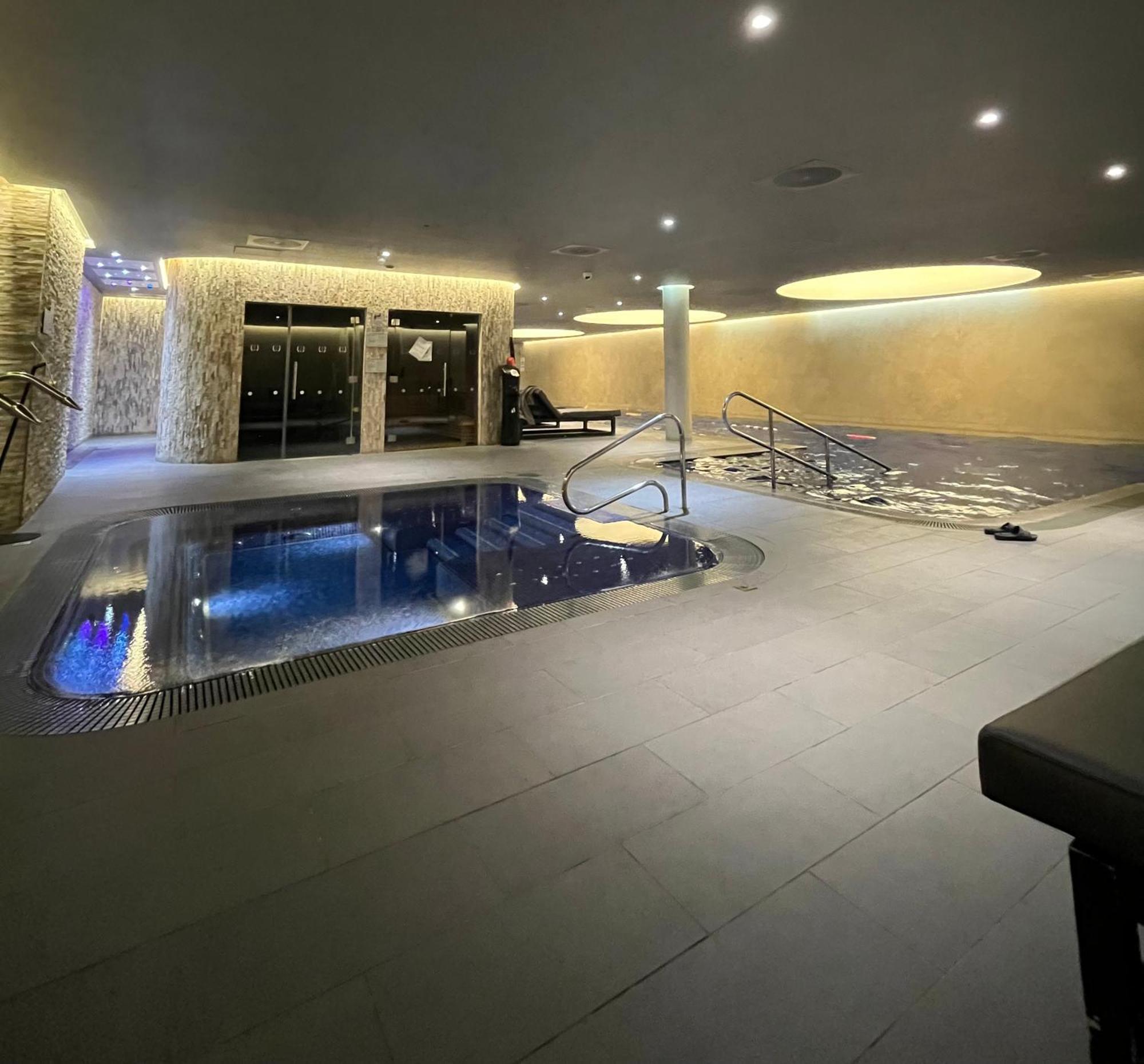 Luxury Modern 2 Bed Flat With Balcony And City View - Canary Wharf City Center London Exterior photo